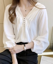 人気アイテム★ゆったりシルエットで体型カバーも◎くるみボタンブラウス