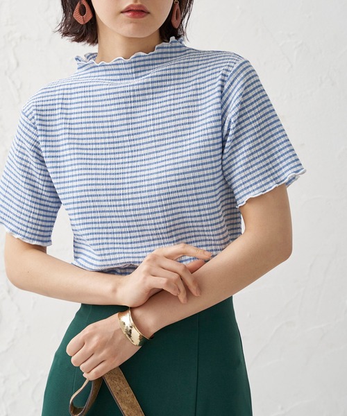 BELLUNA PLUS(ベルーナ)の「エアリー素材メロー配色半袖プルオーバー(Tシャツ/カットソー・レディース・ブラック/サックスブルー/グリーン・MEDIUM/LARGE)」の3枚目の写真
