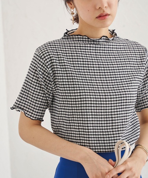 BELLUNA PLUS(ベルーナ)の「エアリー素材メロー配色半袖プルオーバー(Tシャツ/カットソー・レディース・ブラック/サックスブルー/グリーン・MEDIUM/LARGE)」の8枚目の写真
