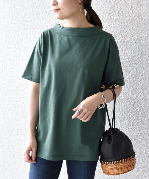 SHIPS（シップス）の「*バリエーションネックTEE◆（Tシャツ/カットソー・レディース・ホワイト/ブラック/ダークグリーン/グレー/グレー系/ダークグリーン系/ライトグリーン系/ライトグリーン/ホワイト系/ブラック系・ONE SIZE）」の9枚目の写真