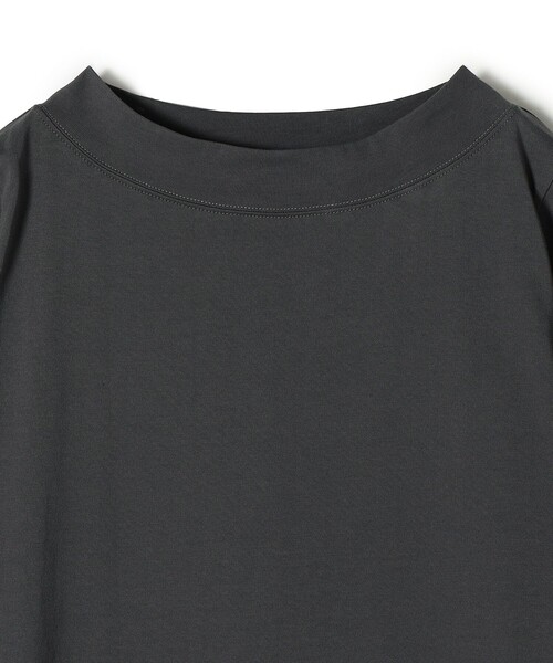SHIPS（シップス）の「*バリエーションネックTEE◆（Tシャツ/カットソー・レディース・ホワイト/ブラック/ダークグリーン/グレー/グレー系/ダークグリーン系/ライトグリーン系/ライトグリーン/ホワイト系/ブラック系・ONE SIZE）」の19枚目の写真