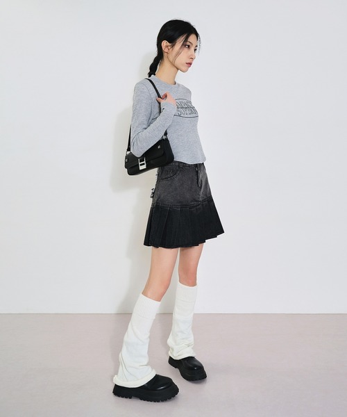 【MOSCHINO】エンバース スプリット ディテール スカート Fashion You Can Sink Your Teeth Into. Moschino's 2014