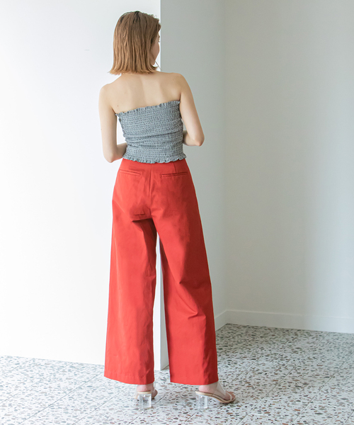 U by SPICK&SPAN(ユーバイスピックアンドスパン)の「ギンガムシャーリングベアトップ(チューブトップ・レディース・ホワイト/ブラック・FREE)」の3枚目の写真