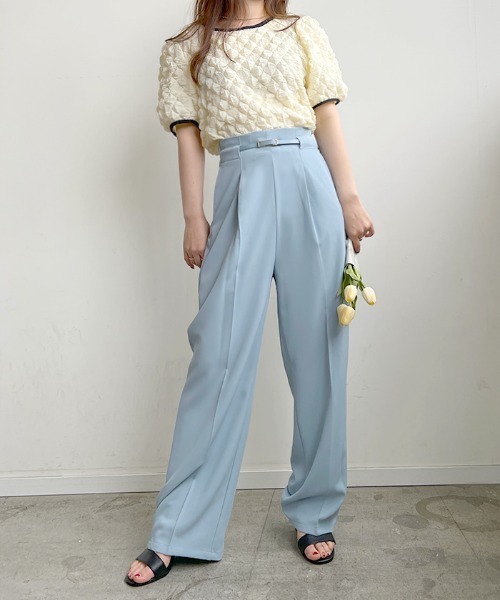 Futier land(フューティアランド)の「センタータックワイドパンツ(その他パンツ・レディース・アイボリー/グリーン/ブルー・MEDIUM/LARGE)」の1枚目の写真