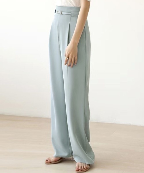 Futier land(フューティアランド)の「センタータックワイドパンツ(その他パンツ・レディース・アイボリー/グリーン/ブルー・MEDIUM/LARGE)」の7枚目の写真