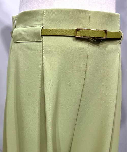 Futier land(フューティアランド)の「センタータックワイドパンツ(その他パンツ・レディース・アイボリー/グリーン/ブルー・MEDIUM/LARGE)」の11枚目の写真