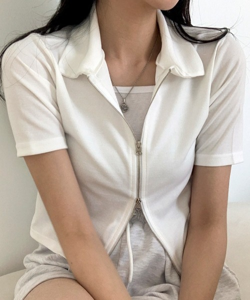 BEIDELLI（ベイデリー）の「[BELLIDE MADE] 2way襟付き半袖ジップアップ（Tシャツ/カットソー・レディース・ベージュ/アイボリー/ブラック/スカイブルー・FREE）」の17枚目の写真