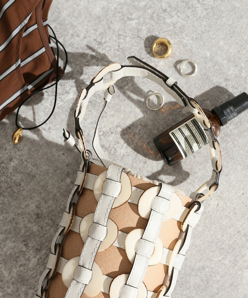 JOURNAL STANDARD（ジャーナルスタンダード）の「【BALLEN/バレン】 TAGUA BUCKET：バッグ（ハンドバッグ・レディース・ホワイト/ブラック/キャメル・FREE）」の2枚目の写真