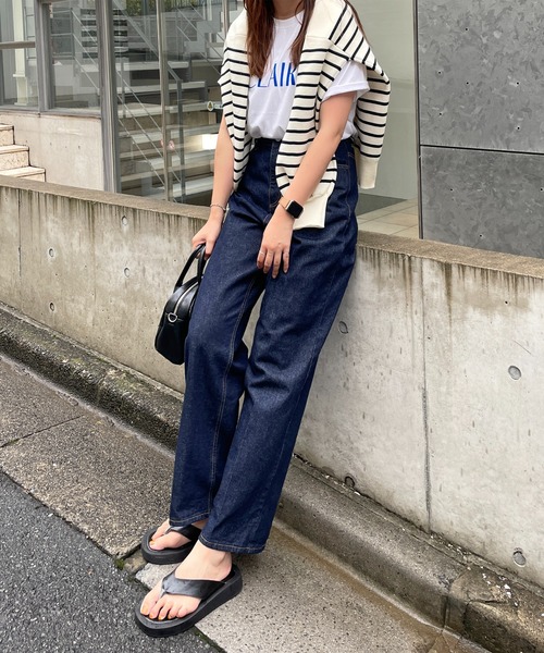 センタープレスデニムパンツの15枚目の写真