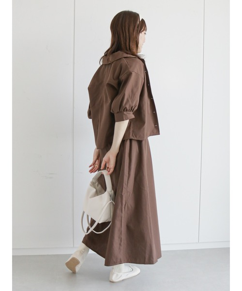 ehka sopo(エヘカソポ)の「パフスリーブ開襟シャツ(セットアップ可)(シャツ/ブラウス・レディース・グリーン/ブラウン/ブラック・フリ-)」の5枚目の写真