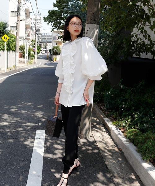 ELFRANK（エルフランク）の「【綿100％使用】フロントフリルボリューム袖チュニックブラウス【洗える】（シャツ/ブラウス・レディース・ブラック/オフホワイト/ピンク・FREE）」の7枚目の写真