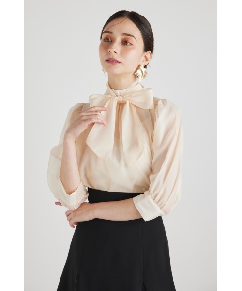 rienda(リエンダ)の「リボンネックシアートップス(Tシャツ/カットソー・レディース・ブラック/ベージュ/ピンク・FREE)」の2枚目の写真