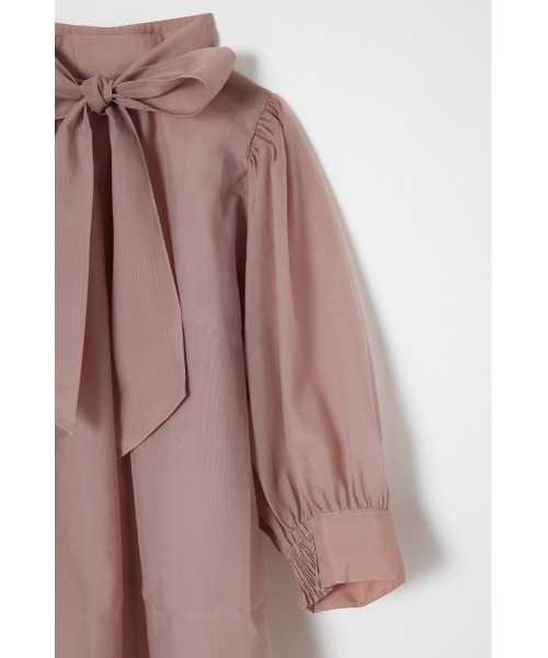 rienda(リエンダ)の「リボンネックシアートップス(Tシャツ/カットソー・レディース・ブラック/ベージュ/ピンク・FREE)」の4枚目の写真