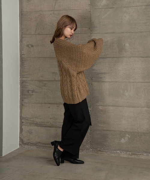 Amiur（エミレ）の「change pattern volume knit（ニット/セーター・レディース・ベージュ/アイボリー/ブラック・FREE）」の7枚目の写真