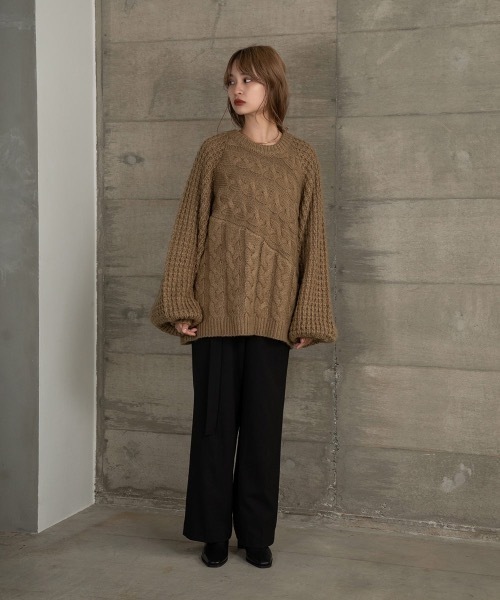 Amiur（エミレ）の「change pattern volume knit（ニット/セーター・レディース・ベージュ/アイボリー/ブラック・FREE）」の9枚目の写真