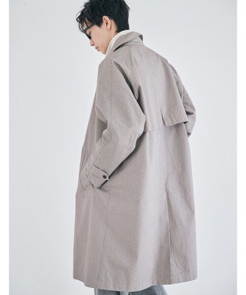 THE SHOP TK （ザ ショップ ティーケー ）の「◆【CLUEL presents】オーバーサイズシャンブレーステンカラーコート（ステンカラーコート・メンズ・ダークブラウン系5/サンドベージュ/チャコールグレー・01/02/03）」の6枚目の写真