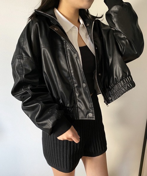 callautia（カラウティア）の「ハイネックレザーショートブルゾン（ブルゾン・レディース・ブラック/ライトベージュ/ブラウン・SMALL/MEDIUM/LARGE）」の2枚目の写真