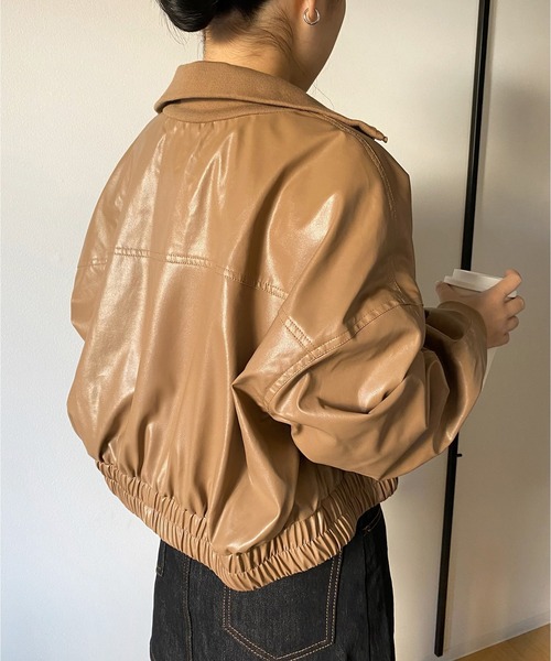 callautia（カラウティア）の「ハイネックレザーショートブルゾン（ブルゾン・レディース・ブラック/ライトベージュ/ブラウン・SMALL/MEDIUM/LARGE）」の10枚目の写真