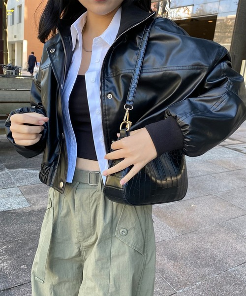 callautia（カラウティア）の「ハイネックレザーショートブルゾン（ブルゾン・レディース・ブラック/ライトベージュ/ブラウン・SMALL/MEDIUM/LARGE）」の18枚目の写真