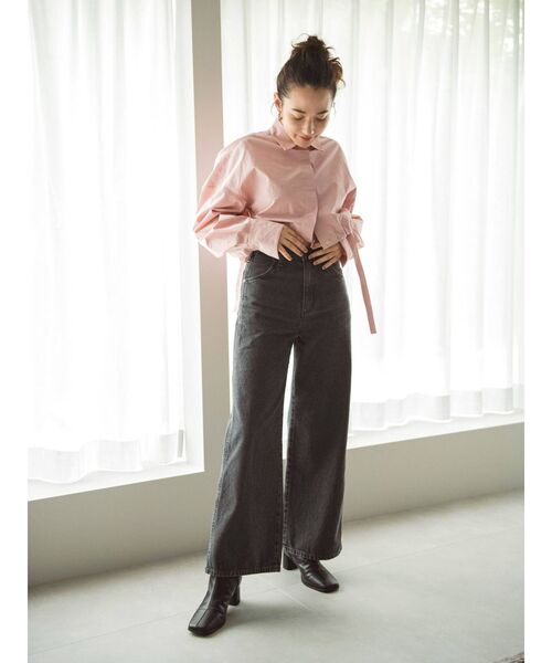 Ungrid（アングリッド）の「Wrangler別注 カラーストレートデニム（デニムパンツ・レディース・ブラック/ブラウン・24inch/25inch/26inch）」の3枚目の写真