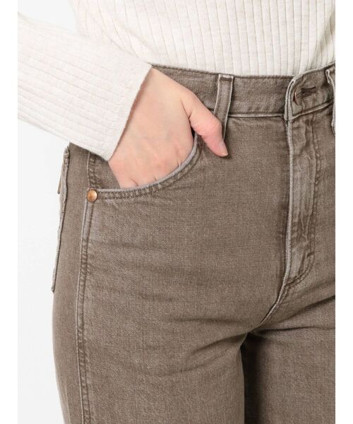 Ungrid（アングリッド）の「Wrangler別注 カラーストレートデニム（デニムパンツ・レディース・ブラック/ブラウン・24inch/25inch/26inch）」の9枚目の写真