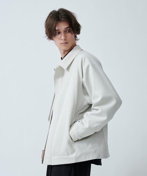 CITY TOKYO（シティトウキョウ）の「【洗える/シワ防止】NEOジェネレーションジップアップブルゾン リラックスフィット/異素材切り替えデザイン（ブルゾン・メンズ・ブラック/グレイッシュベージュ/グリーン・1/3/2）」の4枚目の写真