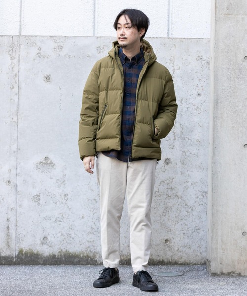 URBAN RESEARCH ROSSO MEN(アーバンリサーチロッソメン)の「『XLサイズあり』ファンクショナルストレッチグリーンダウンジャケット(ダウンジャケット/コート・メンズ・ブラック/カーキ/チャコールグレー/パープル系その他・MEDIUM/LARGE/X-LARGE)」の16枚目の写真