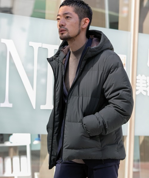 URBAN RESEARCH ROSSO MEN(アーバンリサーチロッソメン)の「『XLサイズあり』ファンクショナルストレッチグリーンダウンジャケット(ダウンジャケット/コート・メンズ・ブラック/カーキ/チャコールグレー/パープル系その他・MEDIUM/LARGE/X-LARGE)」の18枚目の写真