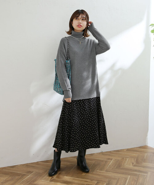 ガーターハイネックプルオーバー