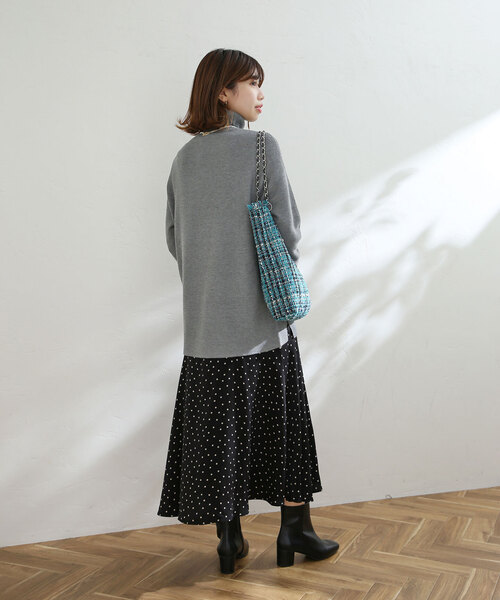 ガーターハイネックプルオーバー