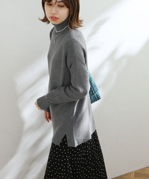 ガーターハイネックプルオーバー