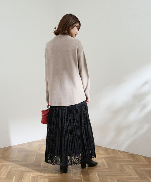 ガーターハイネックプルオーバー