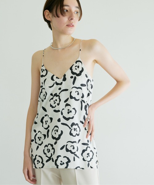 GALLARDAGALANTE（ガリャルダガランテ）の「《セットアップ対応》ヴィンテージサテンキャミソール（キャミソール・レディース・ホワイト/ブルー・FREE）」の2枚目の写真