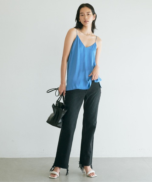 GALLARDAGALANTE（ガリャルダガランテ）の「《セットアップ対応》ヴィンテージサテンキャミソール（キャミソール・レディース・ホワイト/ブルー・FREE）」の4枚目の写真