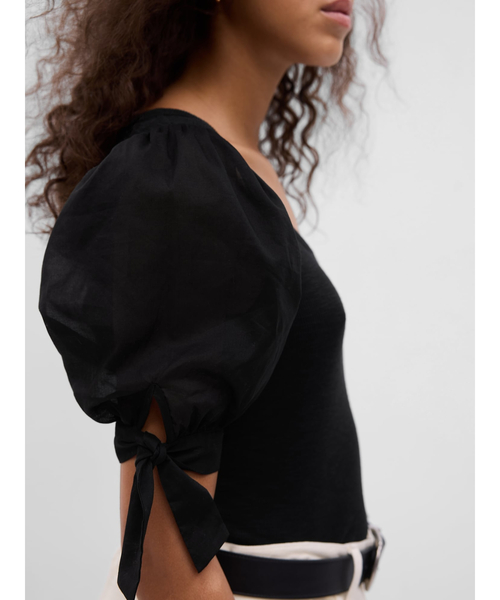 GAP（ギャップ）の「パフスリーブ リブ トップス（Tシャツ/カットソー・レディース・ホワイト/ブルー/ブラック・XL/XS/L/M/S/XXS）」の5枚目の写真