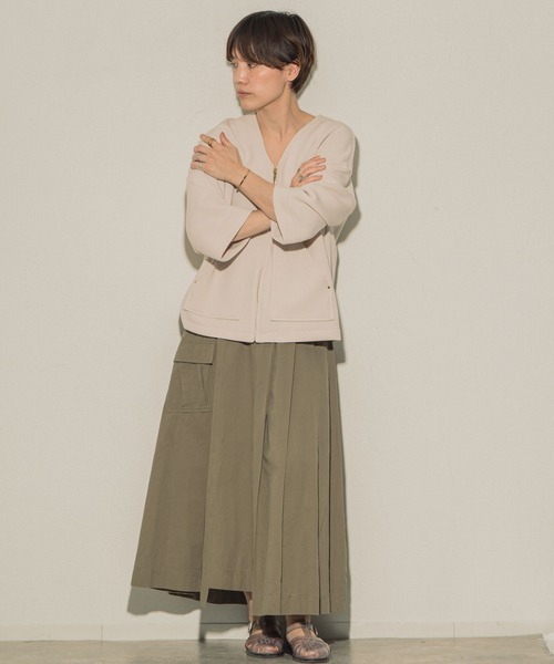 ottilie（オティーリエ）の「ottilie ダンボールコクーンジャケット（ノーカラージャケット・レディース・ナチュラル/ネイビー・FREE）」の5枚目の写真