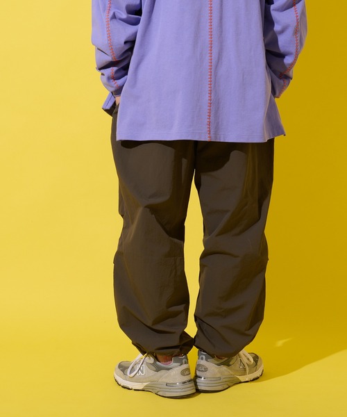 SOUNDSGOOOOD(サウンズグッド)の「【SOUNDS GOOOOD / サウンズグッド】配色ステッチナイロンカーゴパンツ(カーゴパンツ・メンズ・パープル/ホワイト/ブラック/ピンク/ライトグレー/カーキ/ネイビー/オリーブ/サックスブルー/ブラック系その他/サーモンピンク・ONE SIZE)」の12枚目の写真