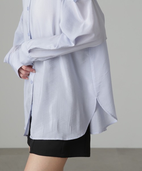 FREE'S MART（フリーズマート）の「◆肩スリットシアービッグシャツ（シャツ/ブラウス・レディース・ブルー/ホワイト/グリーン/ホワイト系その他/パープル・SMALL/MEDIUM）」の11枚目の写真