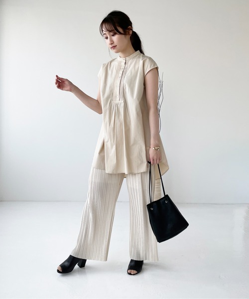 Meli rich（メリーリッチ）の「ピンタックノースリーブブラウス（シャツ/ブラウス・レディース・オフホワイト/ネイビー/ベージュ/レッド・MEDIUM）」の22枚目の写真