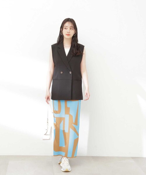 N.（N. Natural Beauty Basic）（エヌエヌナチュラルビューティーベーシック）の「◆ドライタッチジレジャケット（ベスト・レディース・ベージュ/ブラック・MEDIUM）」の5枚目の写真