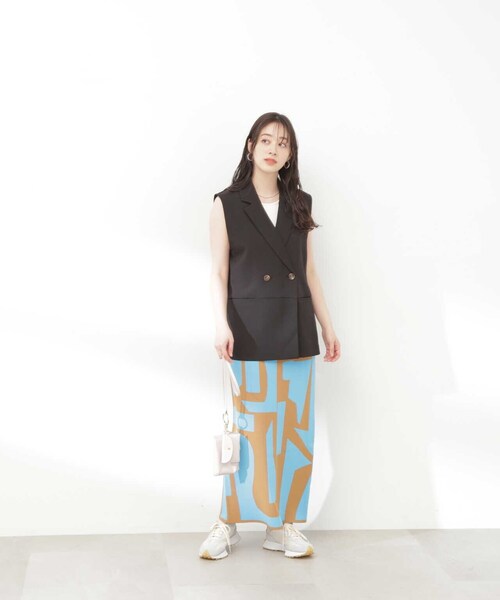 N.（N. Natural Beauty Basic）（エヌエヌナチュラルビューティーベーシック）の「◆ドライタッチジレジャケット（ベスト・レディース・ベージュ/ブラック・MEDIUM）」の7枚目の写真