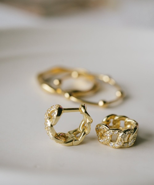 Ops.（オプス）の「ピアス 金属アレルギー対応 シルバー925 ゴールド 【kyklos-chain キクロス・チェーン】（ピアス（両耳用）・レディース・シルバー/イエローゴールド・ONE SIZE）」の2枚目の写真