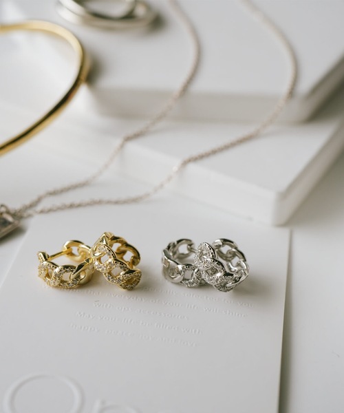 Ops.（オプス）の「ピアス 金属アレルギー対応 シルバー925 ゴールド 【kyklos-chain キクロス・チェーン】（ピアス（両耳用）・レディース・シルバー/イエローゴールド・ONE SIZE）」の12枚目の写真