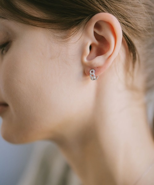 Ops.（オプス）の「ピアス 金属アレルギー対応 シルバー925 ゴールド 【kyklos-chain キクロス・チェーン】（ピアス（両耳用）・レディース・シルバー/イエローゴールド・ONE SIZE）」の3枚目の写真