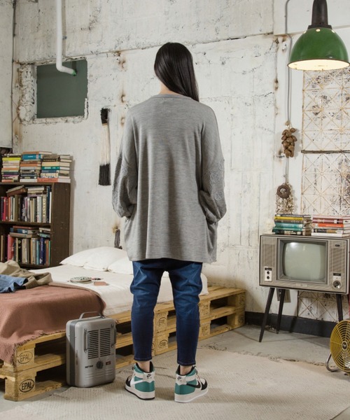 STOF（ストフ）の「STOF/ストフ/Queen Save A&P Huge Pulover（スウェット・メンズ・グレー/ブラック・SMALL/MEDIUM）」の4枚目の写真