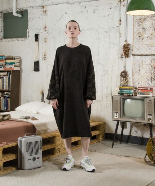 STOF（ストフ）の「STOF/ストフ/Queen Save A&P Huge Pulover（スウェット・メンズ・グレー/ブラック・SMALL/MEDIUM）」の10枚目の写真