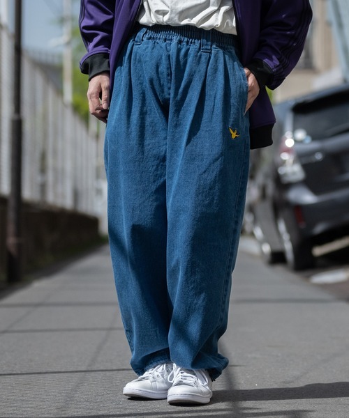 (What it isNt)ART BY MARKGONZALES(ワットイットイズント)の「【h】〔(What it isNT)art by MARKGONZALES〕10ozデニム ワイドスケーターパンツ(デニムパンツ・メンズ・ライトブルー/ブラック/インディゴブルー/ブラック系その他/ケミカルウォッシュ・MEDIUM/LARGE/X-LARGE)」の20枚目の写真