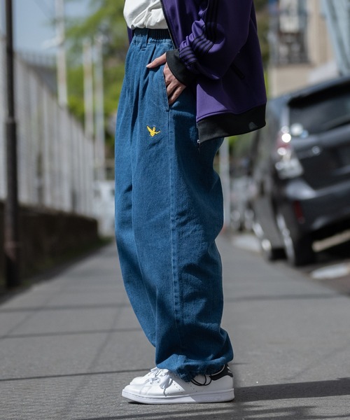 (What it isNt)ART BY MARKGONZALES(ワットイットイズント)の「【h】〔(What it isNT)art by MARKGONZALES〕10ozデニム ワイドスケーターパンツ(デニムパンツ・メンズ・ライトブルー/ブラック/インディゴブルー/ブラック系その他/ケミカルウォッシュ・MEDIUM/LARGE/X-LARGE)」の14枚目の写真