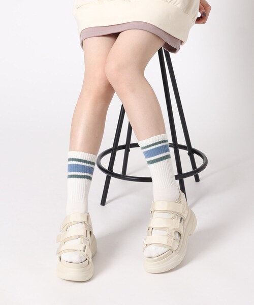 cs T&P(シーエスティーアンドピー)の「軽量厚底2段ソール スポーツサンダル(サンダル・レディース・ブラック/アイボリー・LL/S/M/L)」の17枚目の写真