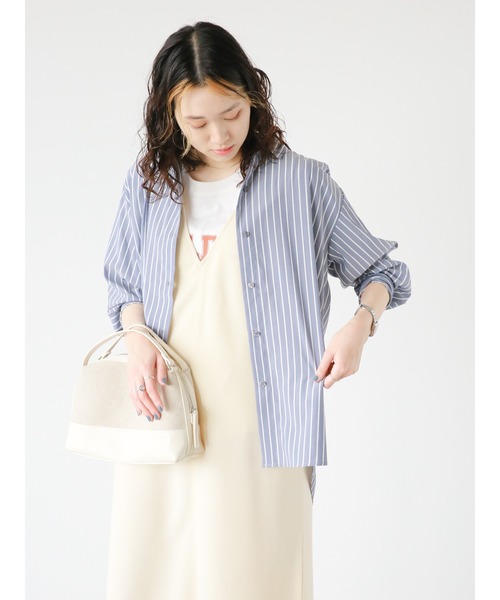 Samansa Mos2 blue（サマンサモスモスブルー）の「【接触冷感】マルチスタイルシャツ（シャツ/ブラウス・レディース・ブラック/ネイビー/オフホワイト/サックスブルー/イエロー/グリーン/チャコール・MEDIUM/LARGE）」の5枚目の写真